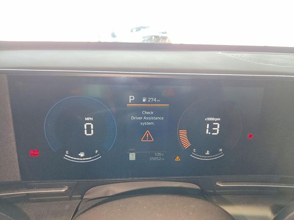 2024 HYUNDAI KONA SE
