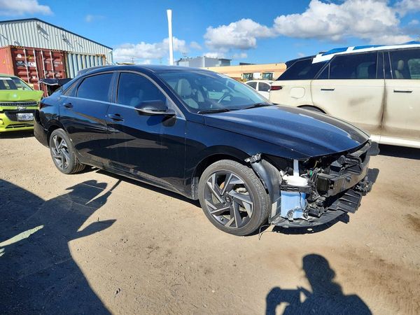 2025 HYUNDAI ELANTRA Limited — Passenger 3/4