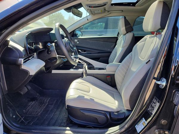 2025 HYUNDAI ELANTRA Limited — DENT