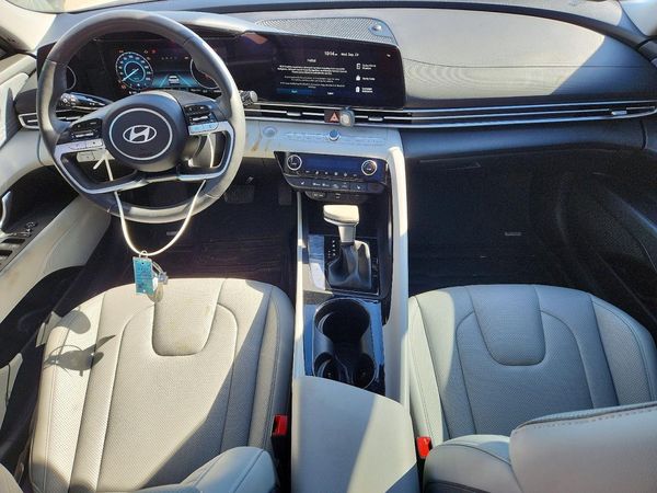 2025 HYUNDAI ELANTRA Limited — CKPT