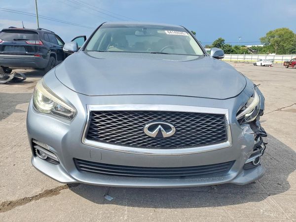 2017 INFINITI Q50