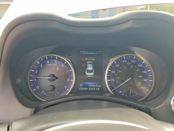 2017 INFINITI Q50