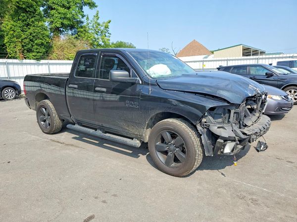 2017 RAM 1500 ST