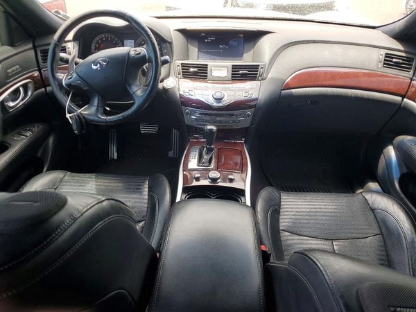 2015 INFINITI Q70