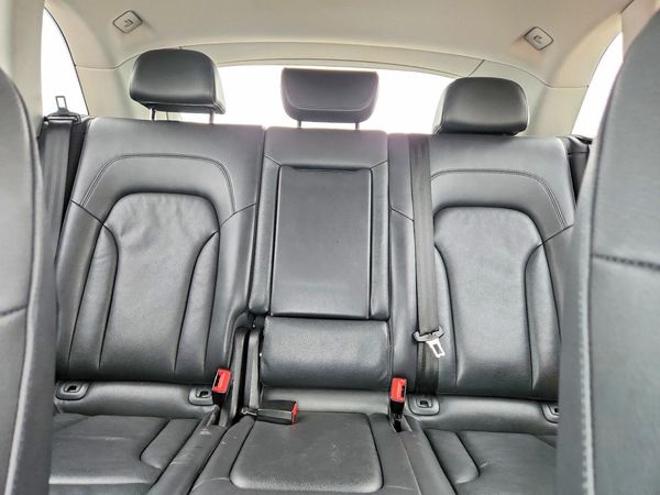 2013 AUDI Q5 Premium Hybrid