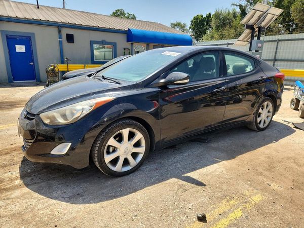2013 HYUNDAI ELANTRA
