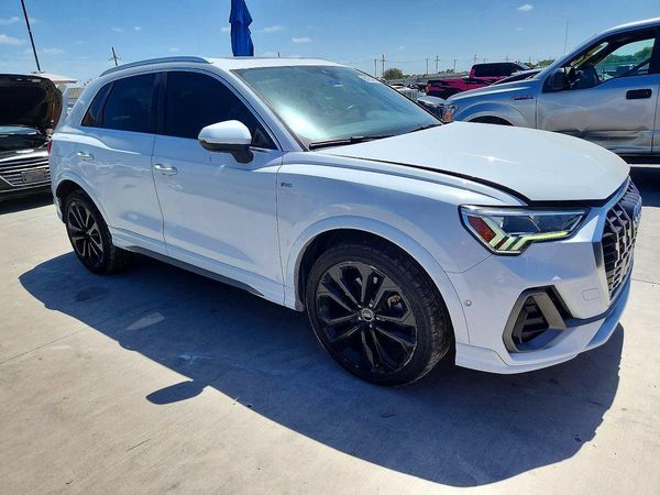 2021 AUDI Q3