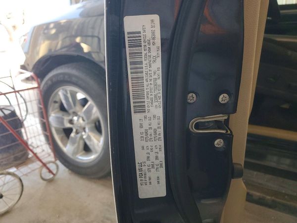 2016 RAM 1500 SLT CREW CAB 4X2