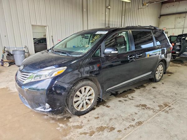 2015 TOYOTA SIENNA