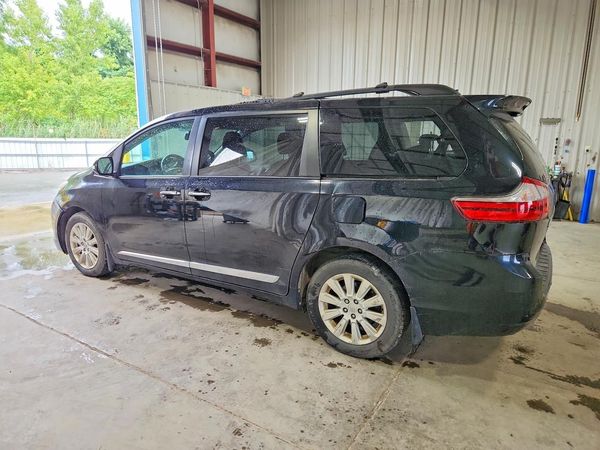 2015 TOYOTA SIENNA