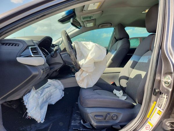 2018 TOYOTA CAMRY L/LE/SE/XLE — DENT