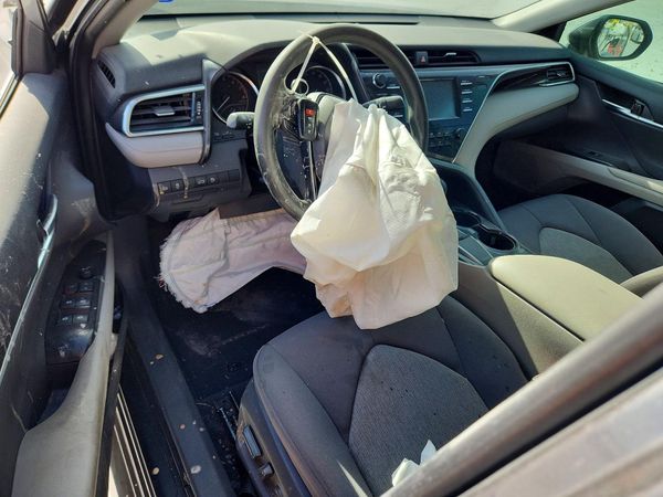 2018 TOYOTA CAMRY L/LE/SE/XLE — CKPT