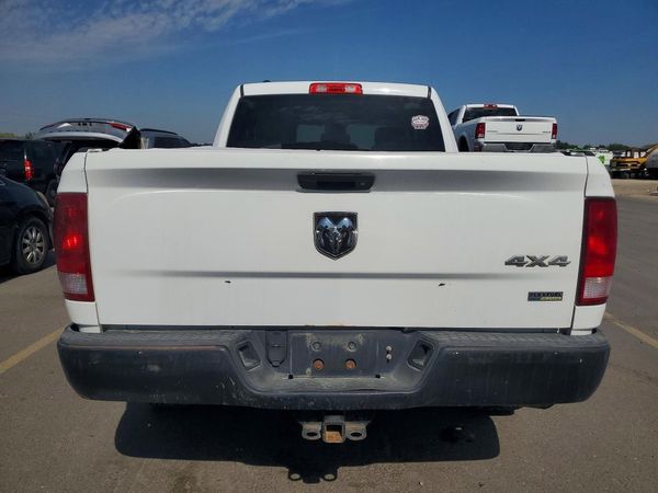 2013 RAM 1500 ST QUAD CAB 4X4