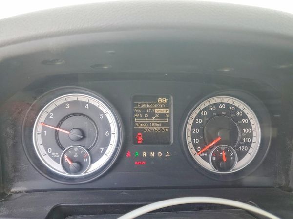 2013 RAM 1500 ST QUAD CAB 4X4