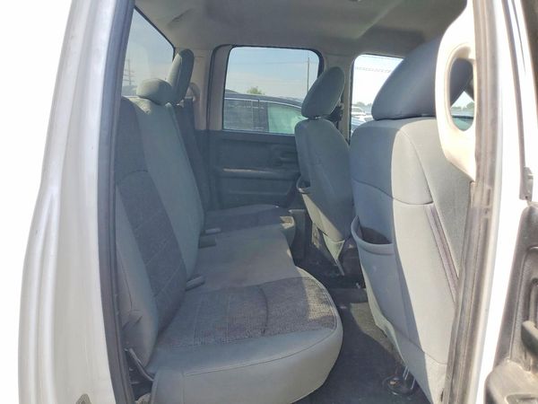 2013 RAM 1500 ST QUAD CAB 4X4