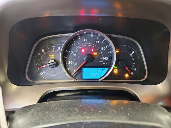 2015 TOYOTA RAV4 LE (X Grade)