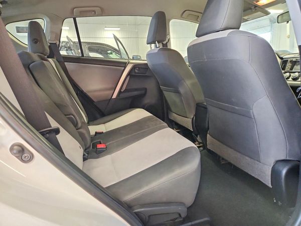 2015 TOYOTA RAV4 LE (X Grade)