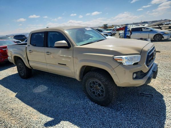 2020 TOYOTA TACOMA SR5