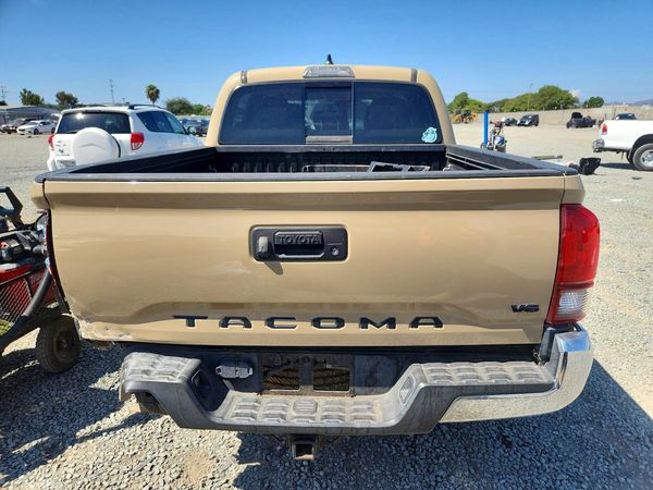 2020 TOYOTA TACOMA SR5