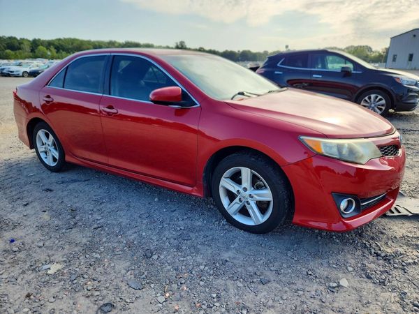 2013 TOYOTA CAMRY — Passenger 3/4