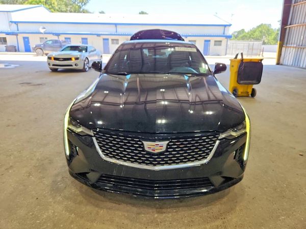 2023 CADILLAC CT4 Luxury+