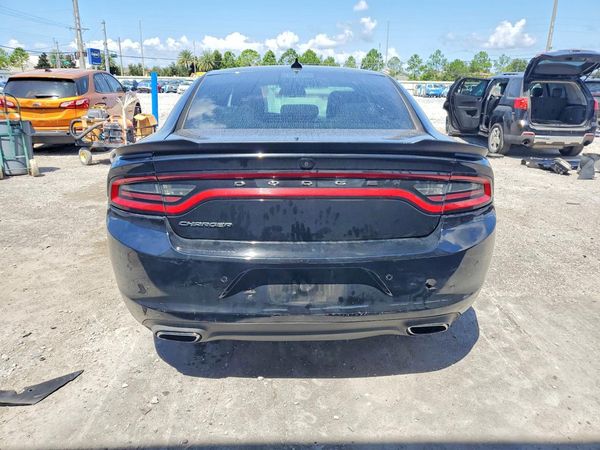 2018 DODGE CHARGER SXT Plus
