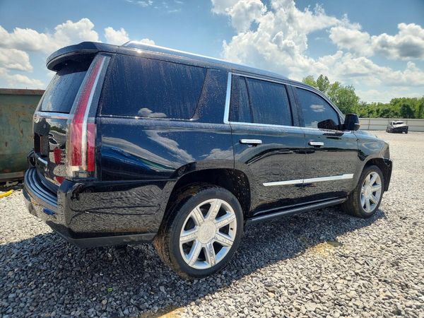 2018 CADILLAC ESCALADE Premium Luxury