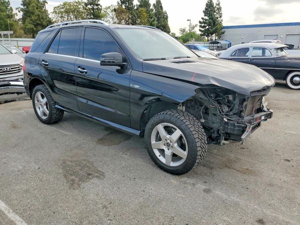 2015 MERCEDES-BENZ ML