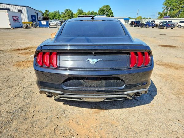 2022 FORD MUSTANG I4 Coupe