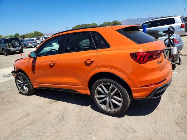 2025 AUDI Q3 S Line quattro Premium