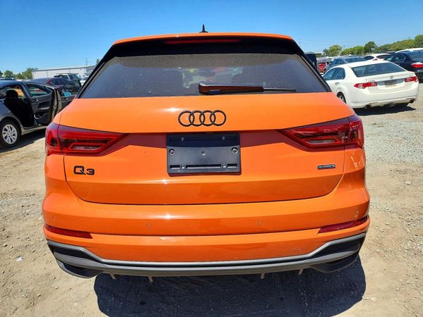 2025 AUDI Q3 S Line quattro Premium