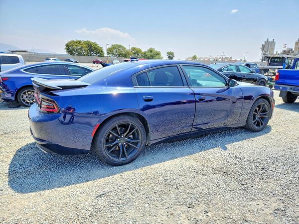 2016 DODGE CHARGER SXT