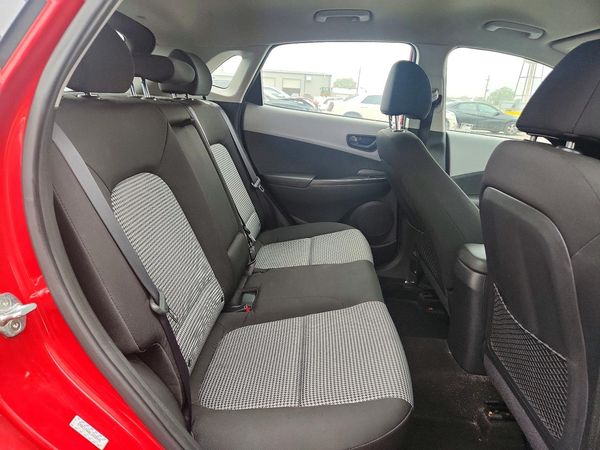 2020 HYUNDAI KONA SE