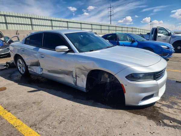 2022 DODGE CHARGER SXT