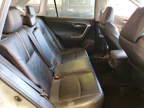 2021 TOYOTA RAV4 Adventure