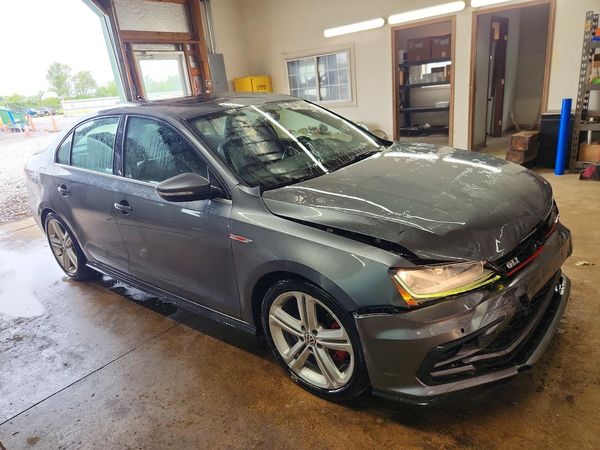 2017 VOLKSWAGEN JETTA GLI