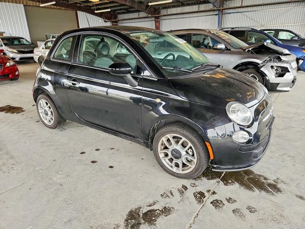 2015 FIAT 500 Pop — Passenger 3/4