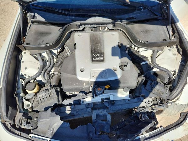 2015 INFINITI Q40