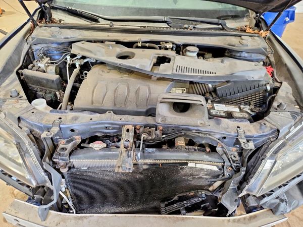 2017 ACURA RDX — Engine bay