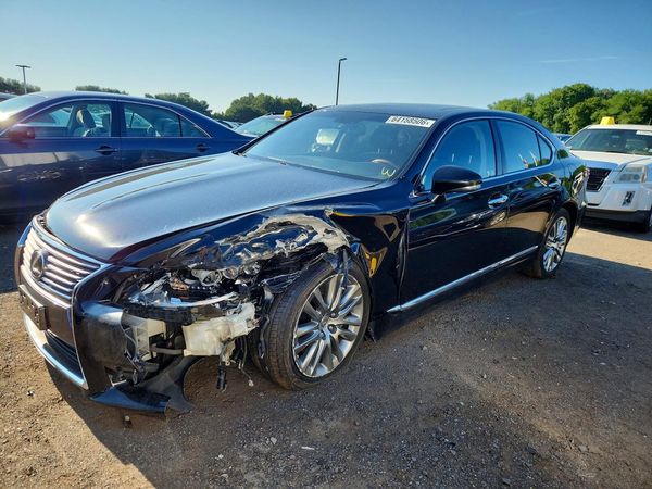 2013 LEXUS LS 460