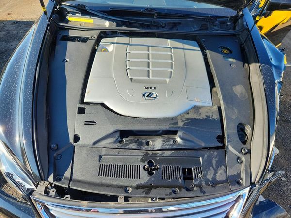 2013 LEXUS LS 460