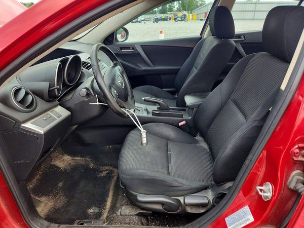 2013 MAZDA 3 Touring/GS