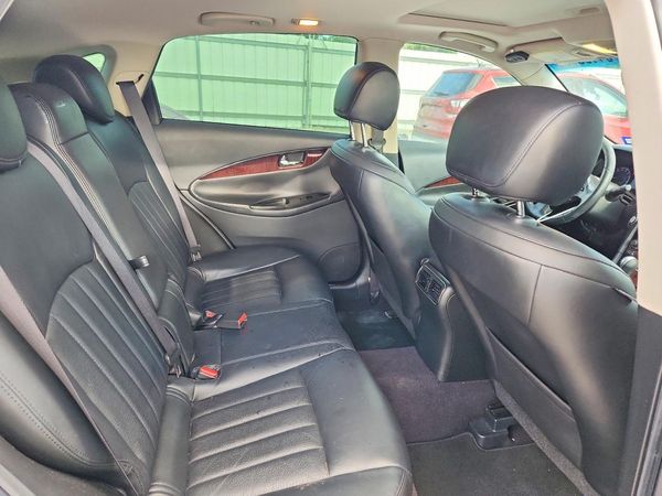 2016 INFINITI QX50