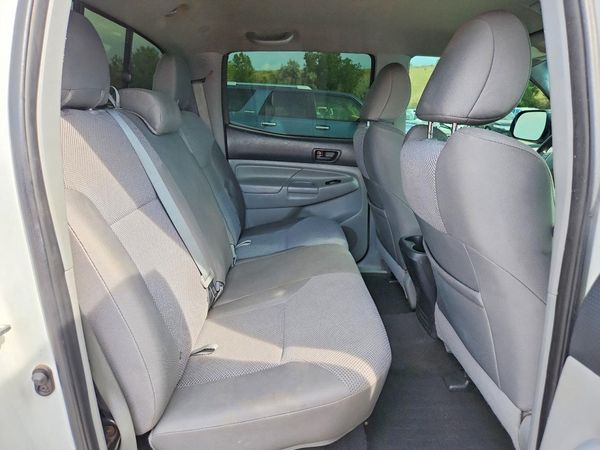 2013 TOYOTA TACOMA Delux