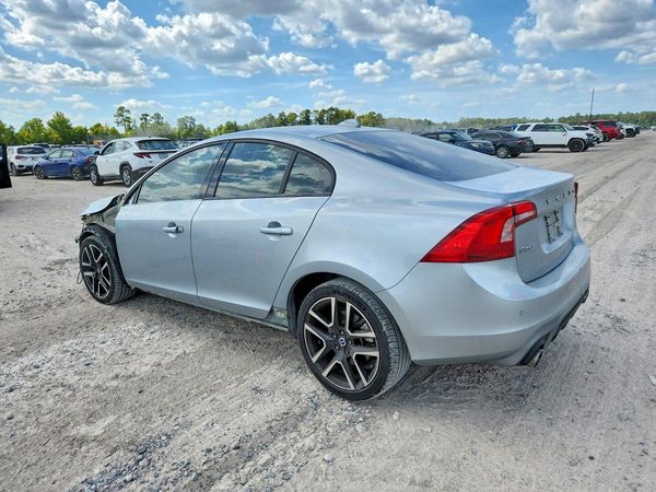 2017 VOLVO S60 Dynamic