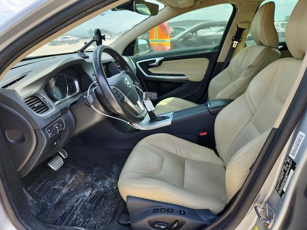 2017 VOLVO S60 Dynamic