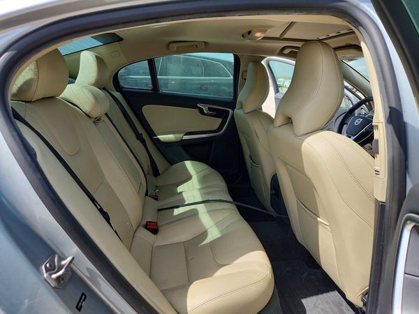 2017 VOLVO S60 Dynamic