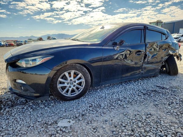 2015 MAZDA 3 — DSFA — Front 3/4