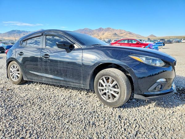 2015 MAZDA 3 — Passenger 3/4
