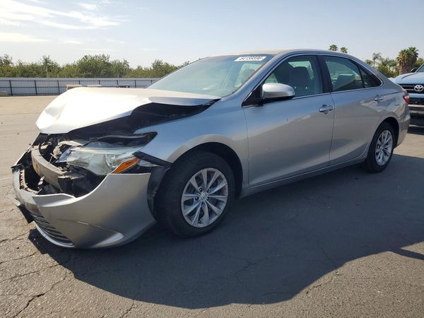 2017 TOYOTA CAMRY